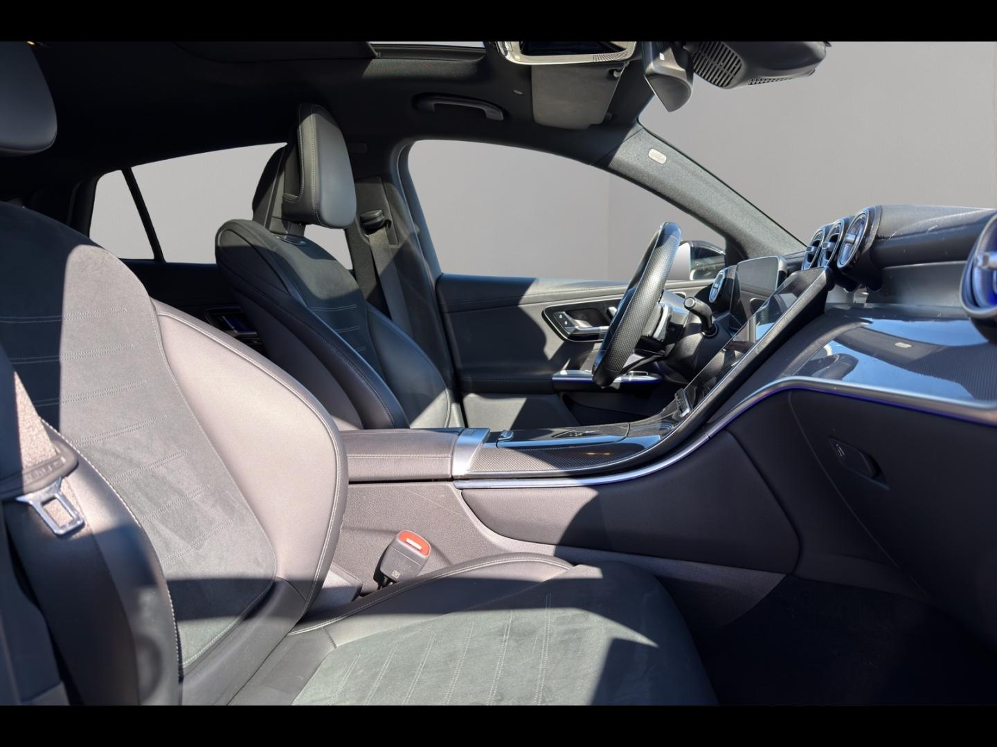 Image MERCEDES-BENZ GLC 220 d 197ch AMG Line 4Matic 9G-Tronic