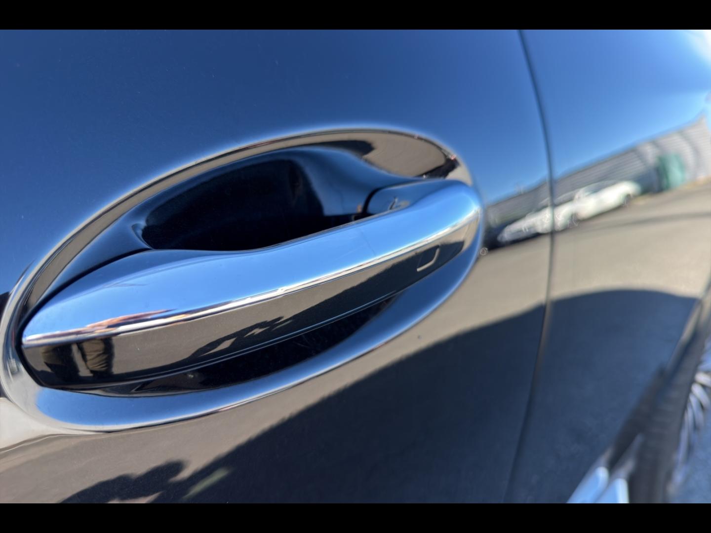 Image MERCEDES-BENZ GLC 220 d 197ch AMG Line 4Matic 9G-Tronic
