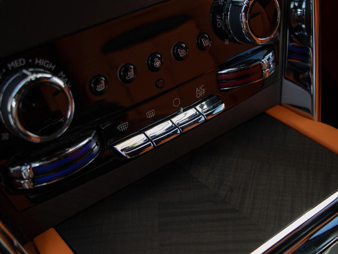 Image ROLLS-ROYCE Cullinan V12 6.75 Bi-Turbo 600ch Black Badge