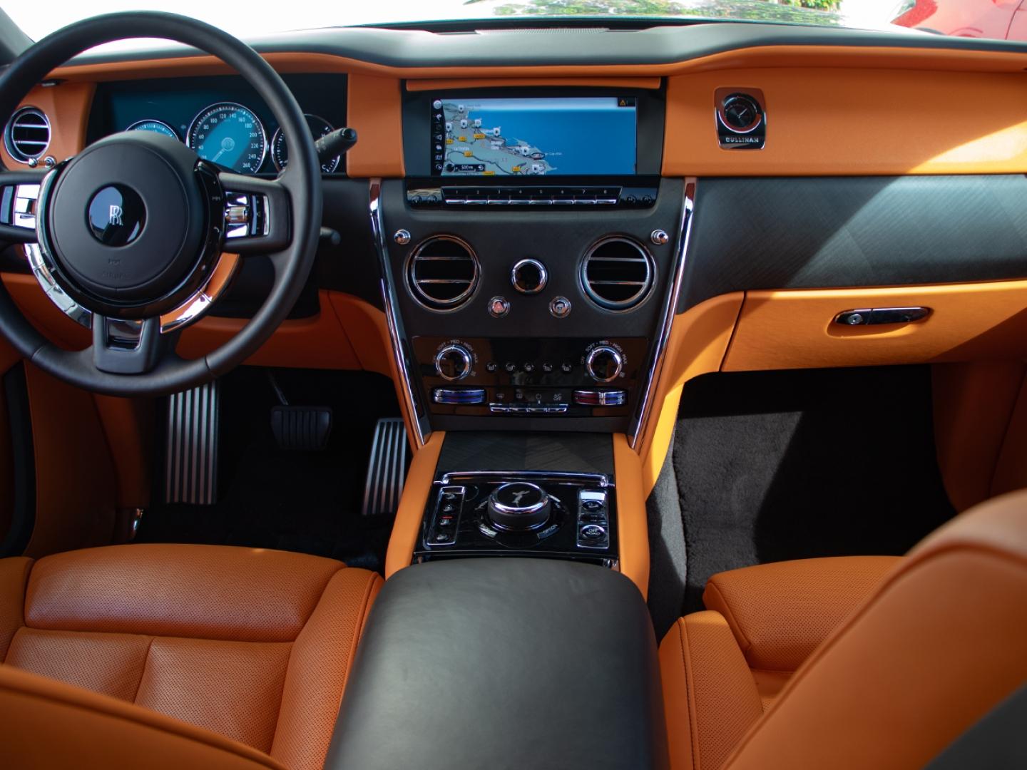 Image ROLLS-ROYCE Cullinan V12 6.75 Bi-Turbo 600ch Black Badge