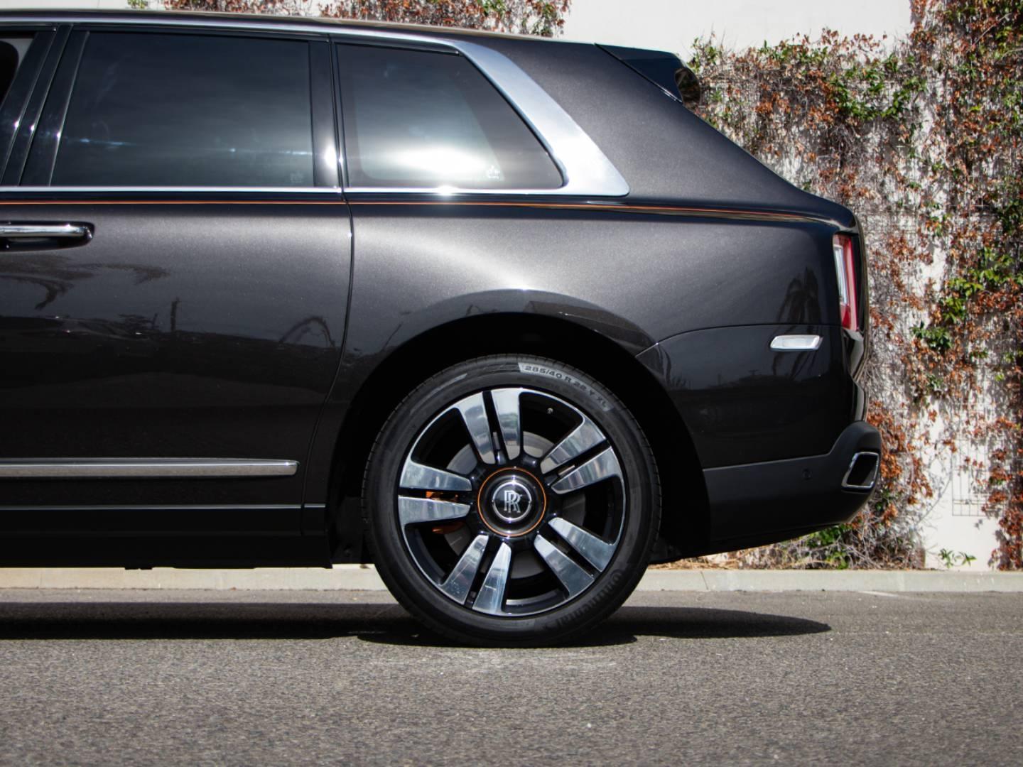 Image ROLLS-ROYCE Cullinan V12 6.75 Bi-Turbo 600ch Black Badge