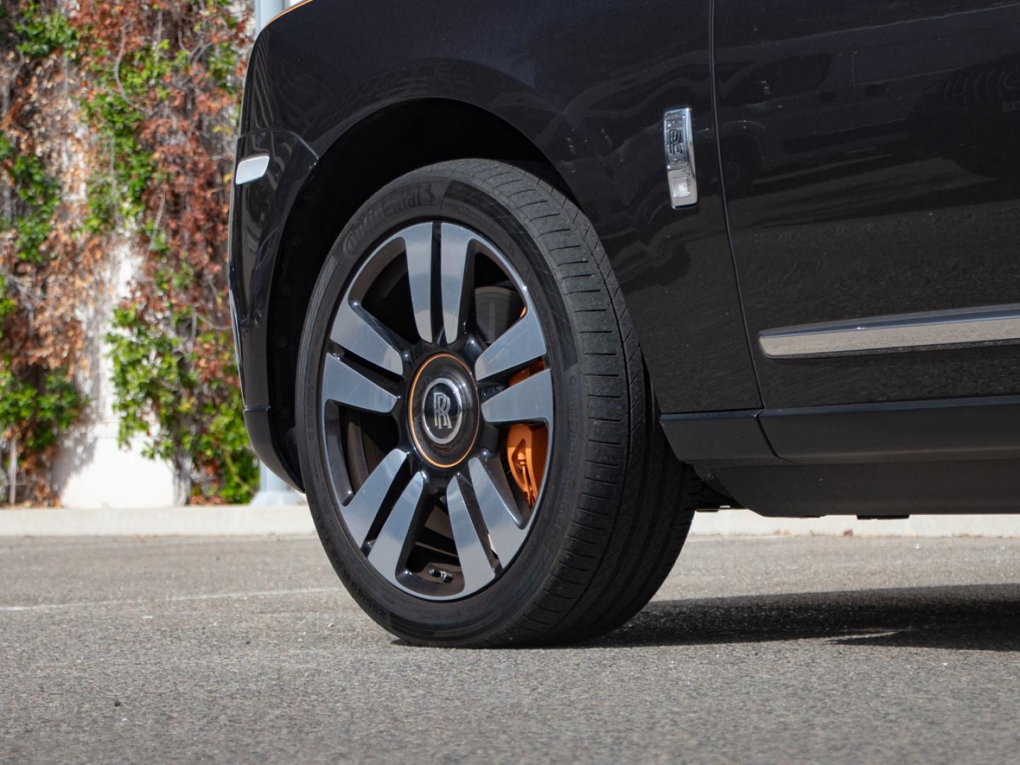 Image ROLLS-ROYCE Cullinan V12 6.75 Bi-Turbo 600ch Black Badge