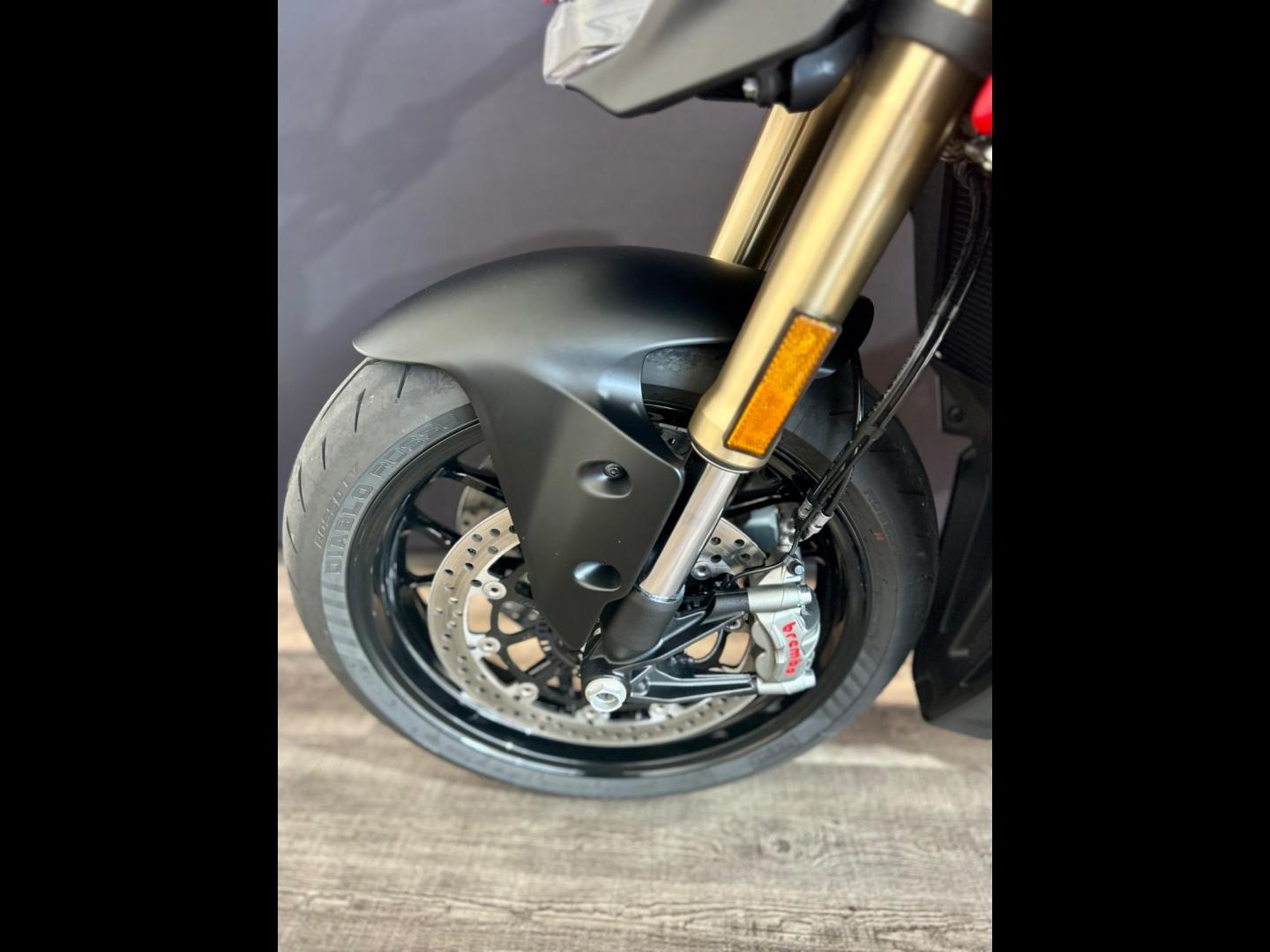 Image DUCATI Streetfighter 890 Streetfighter V2