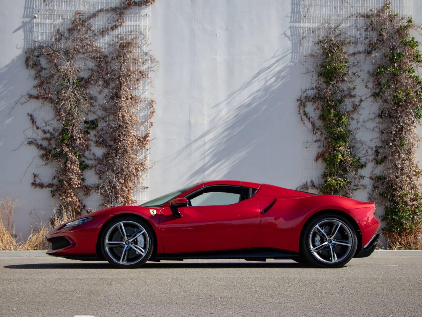Image FERRARI 296 GTS Spider