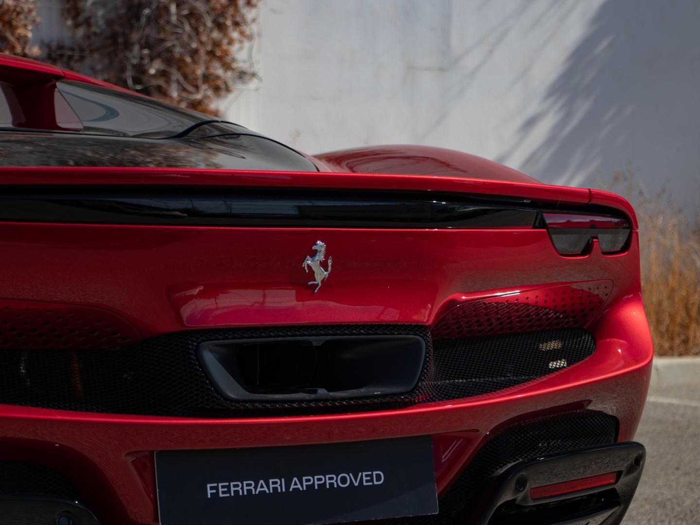 Image FERRARI 296 GTS Spider