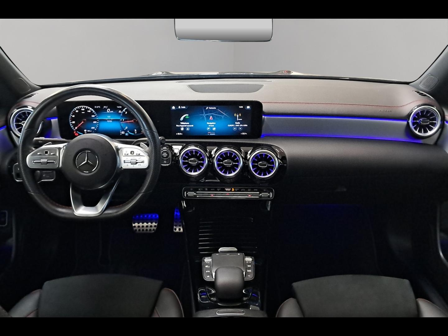 Image MERCEDES-BENZ CLA 200 d 150ch AMG Line 8G-DCT 8cv
