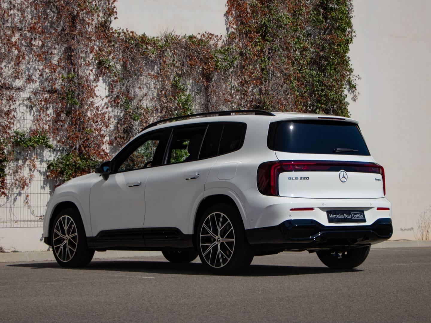Image MERCEDES-BENZ GLB 220 190+30ch AMG Line 4Matic 8G-eDCT