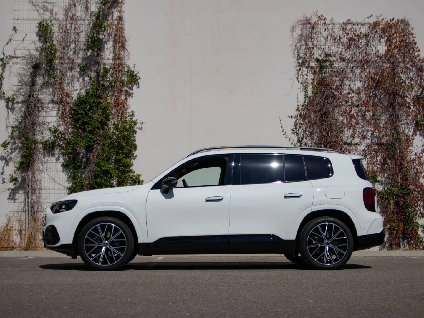 Image MERCEDES-BENZ GLB 220 190+30ch AMG Line 4Matic 8G-eDCT