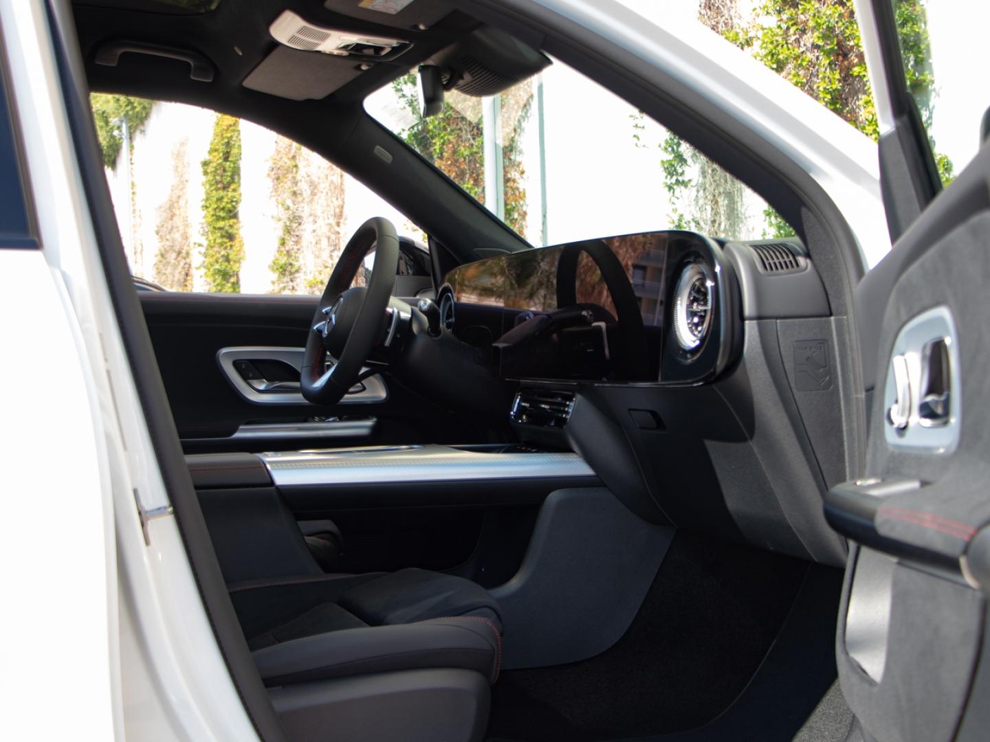 Image MERCEDES-BENZ GLB 220 190+30ch AMG Line 4Matic 8G-eDCT