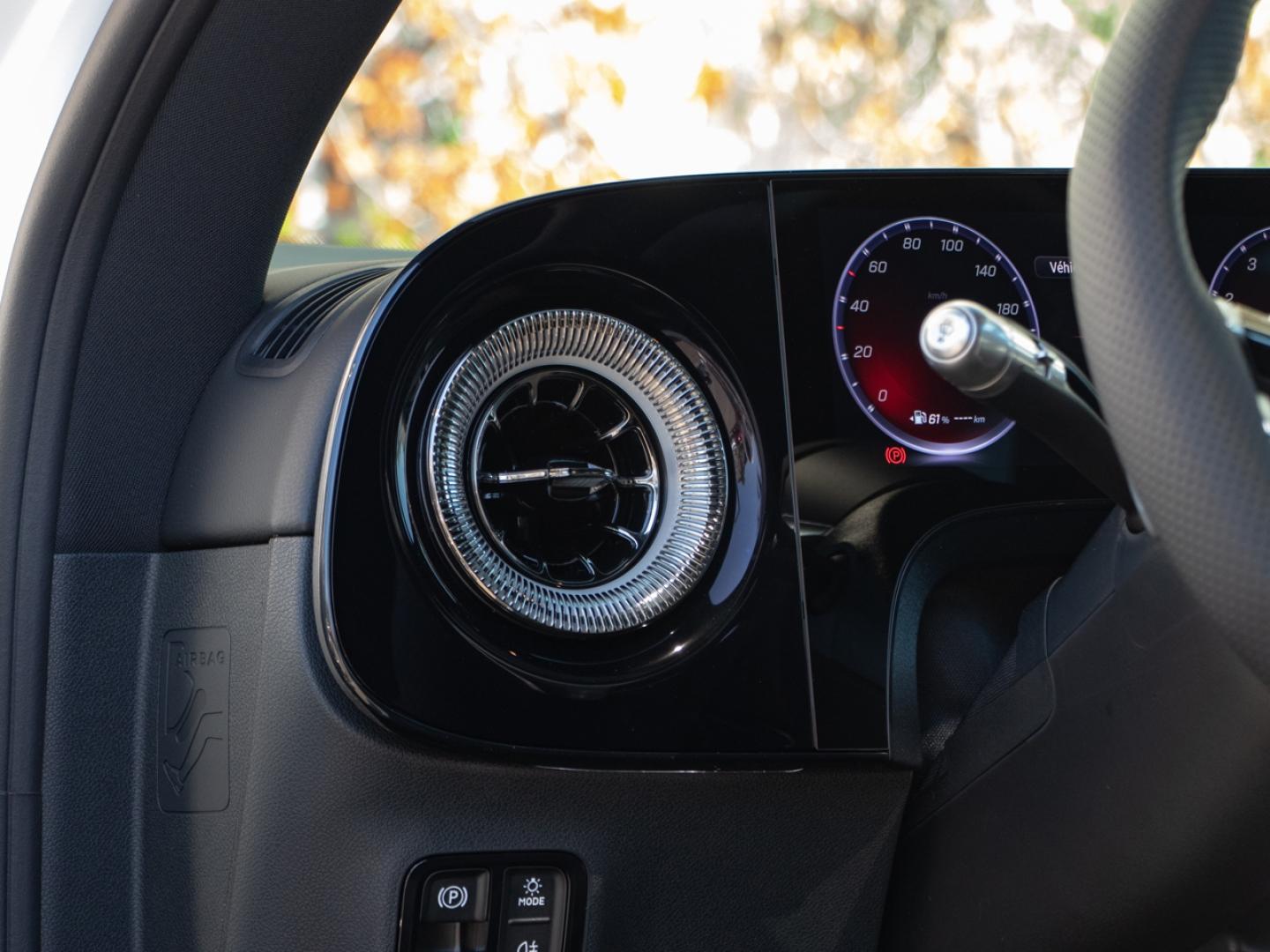 Image MERCEDES-BENZ GLB 220 190+30ch AMG Line 4Matic 8G-eDCT