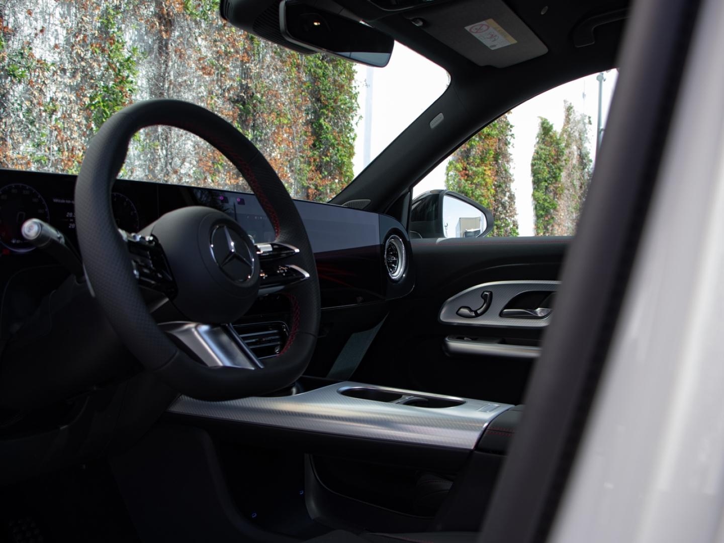Image MERCEDES-BENZ GLB 220 190+30ch AMG Line 4Matic 8G-eDCT