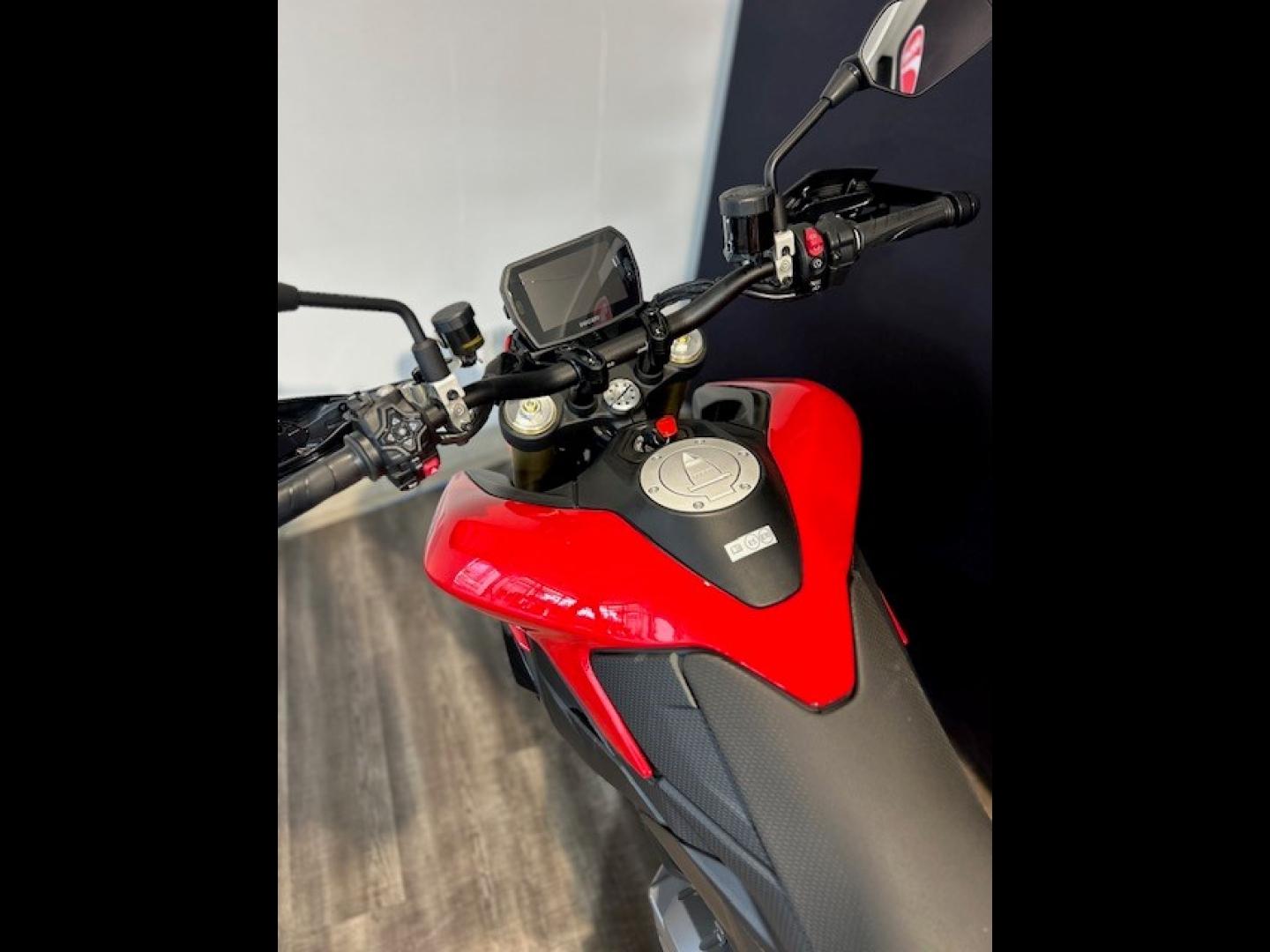 Image DUCATI Hypermotard Hypermotard 890 V2