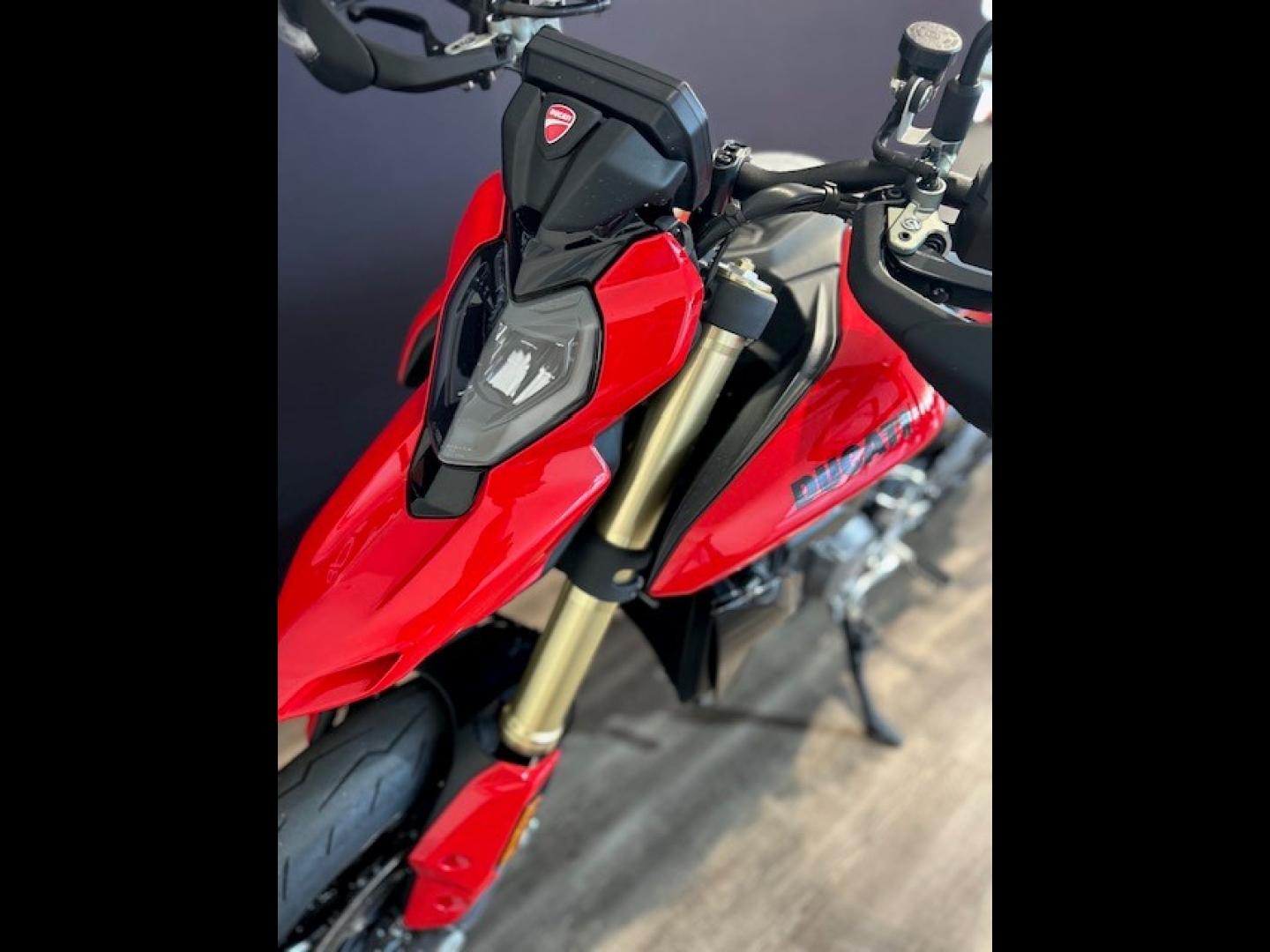 Image DUCATI Hypermotard Hypermotard 890 V2
