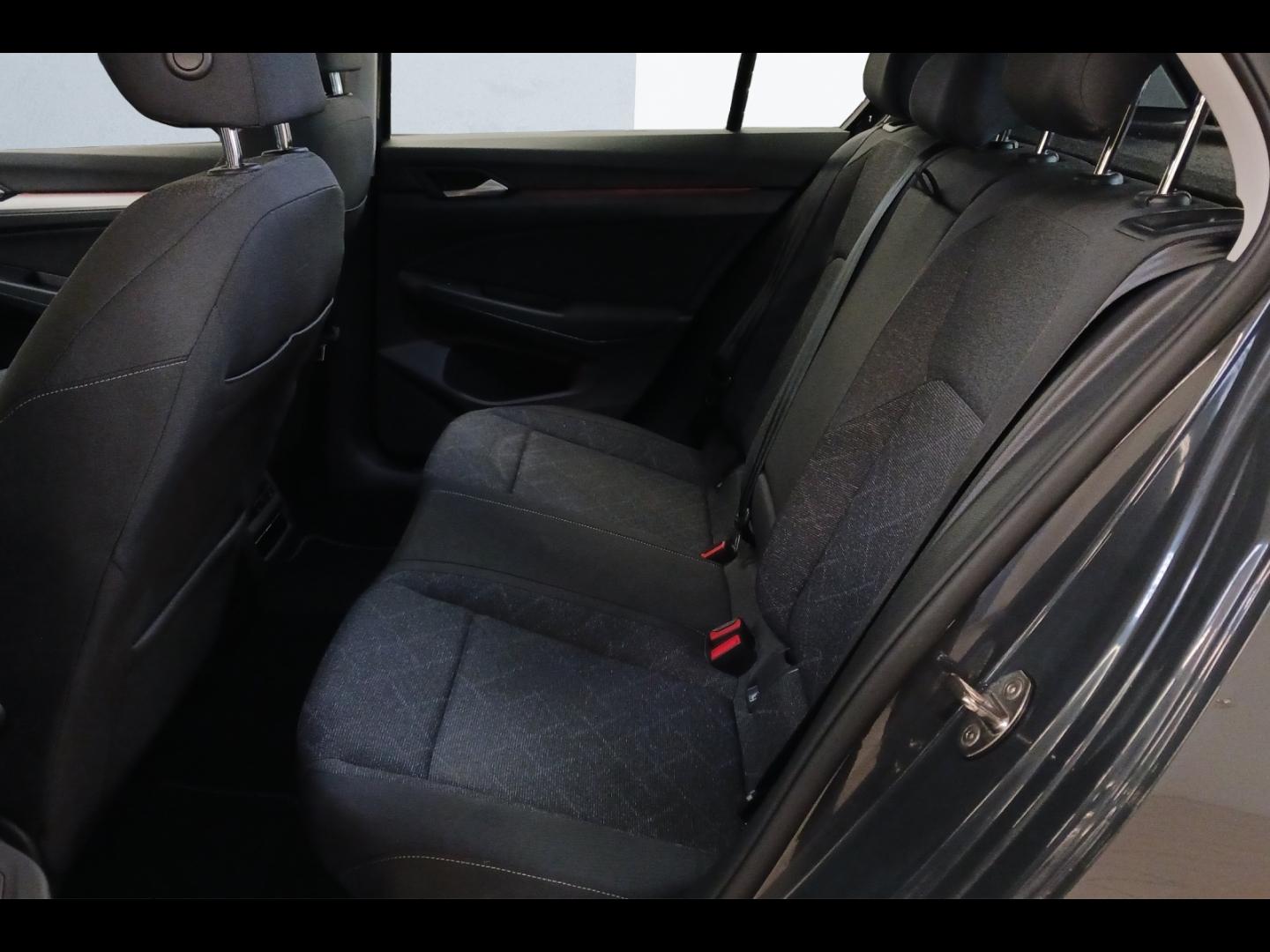 Image VOLKSWAGEN Golf 1.0 TSI OPF 110ch Life Business