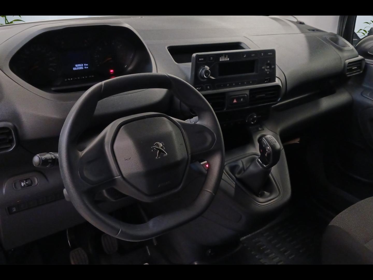 Image PEUGEOT Partner Standard 650kg BlueHDi 100ch S&S BVM5 Premium