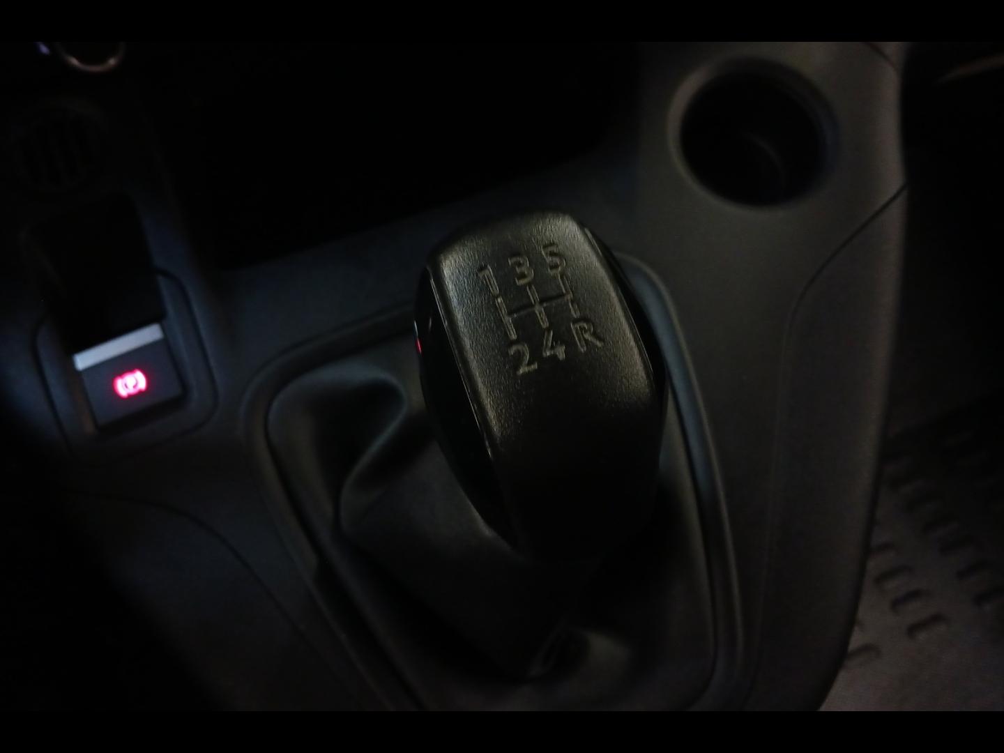 Image PEUGEOT Partner Standard 650kg BlueHDi 100ch S&S BVM5 Premium