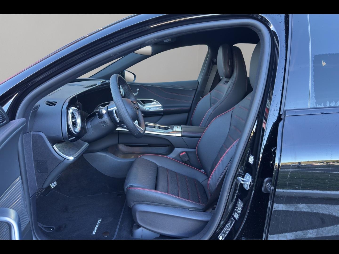 Image MERCEDES-BENZ Classe C 400 489ch 94,5kWh AMG Line 4Matic