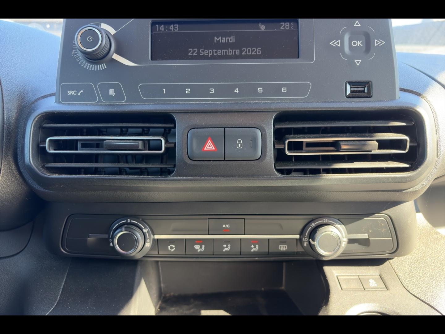 Image CITROEN Berlingo M PureTech 110ch S&S Live E6.d