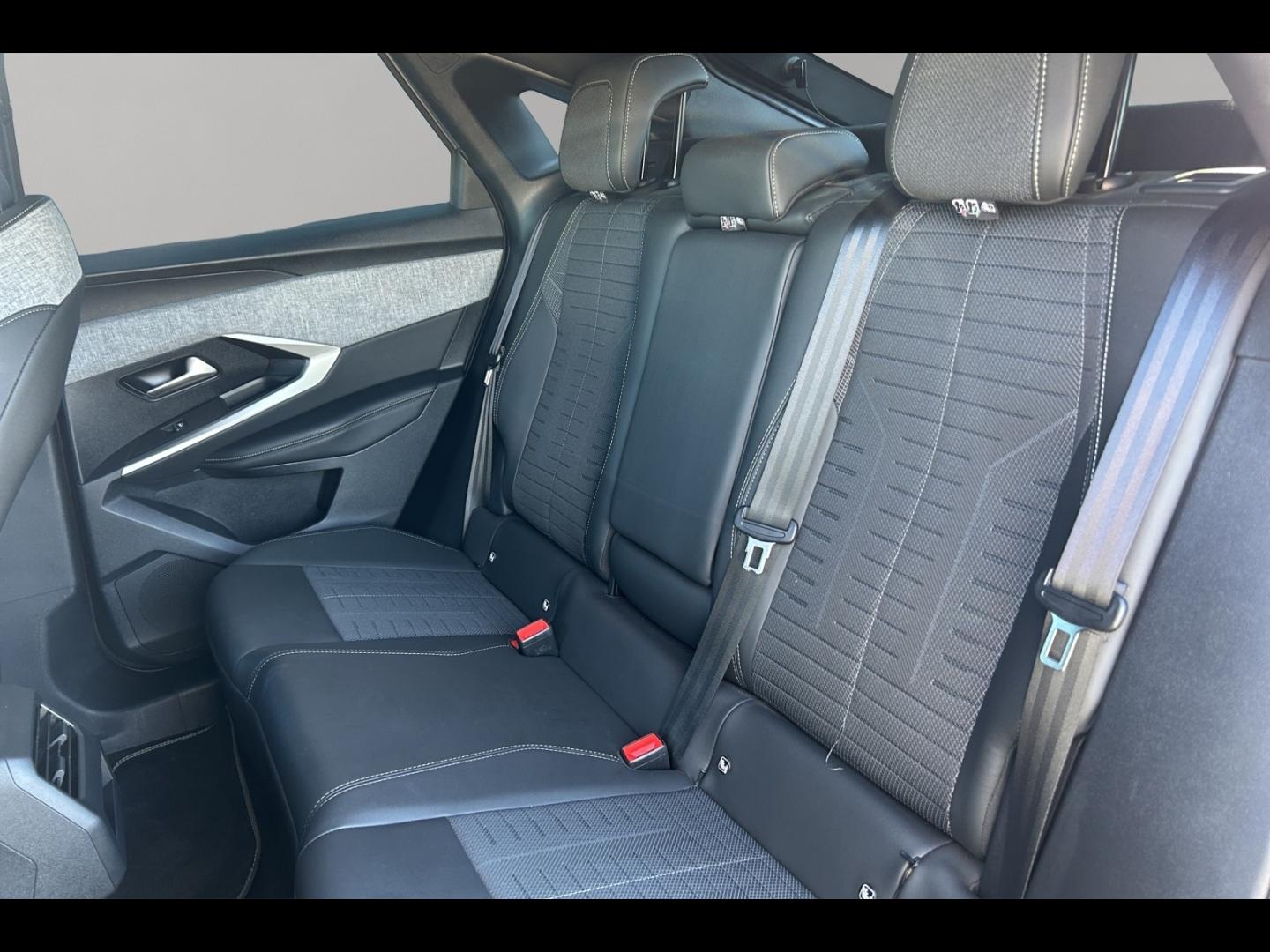 Image PEUGEOT 3008 1.2 Hybrid 136ch Allure e-DCS6