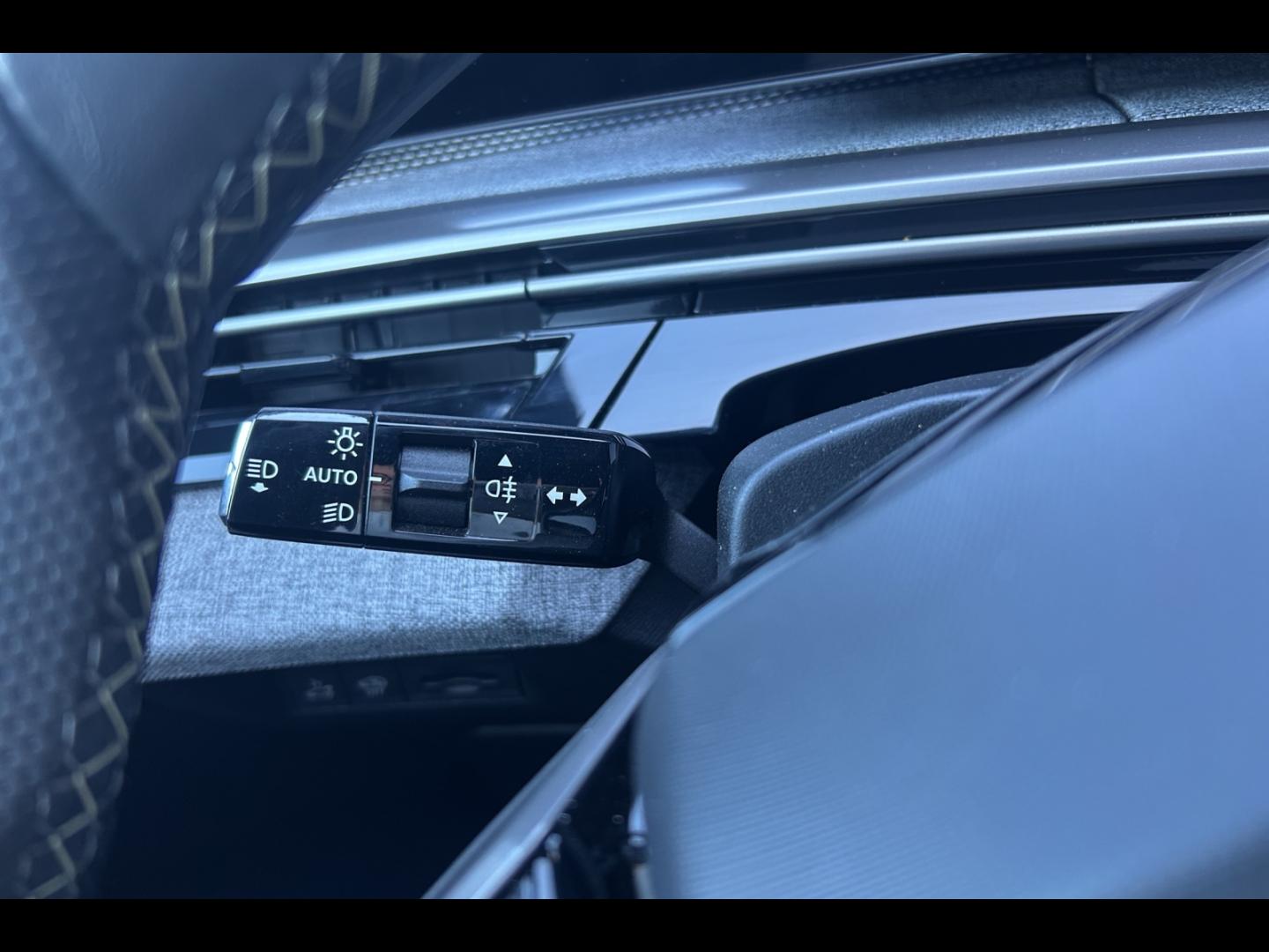 Image PEUGEOT 3008 1.2 Hybrid 136ch Allure e-DCS6
