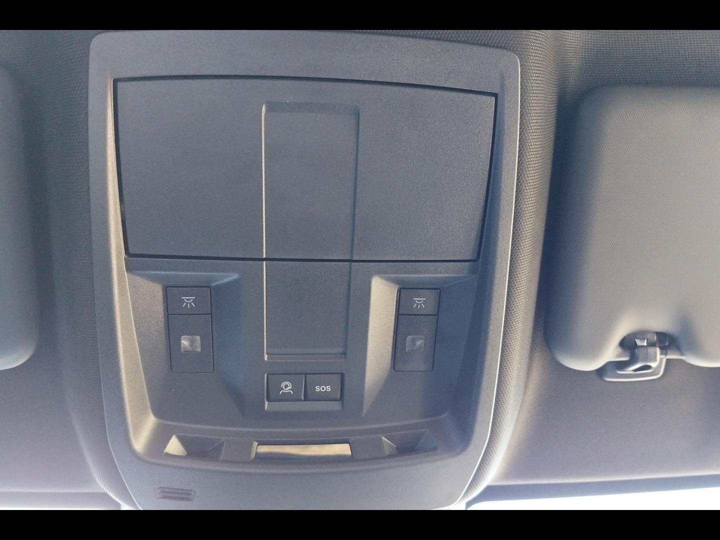 Image PEUGEOT 3008 1.2 Hybrid 136ch Allure e-DCS6