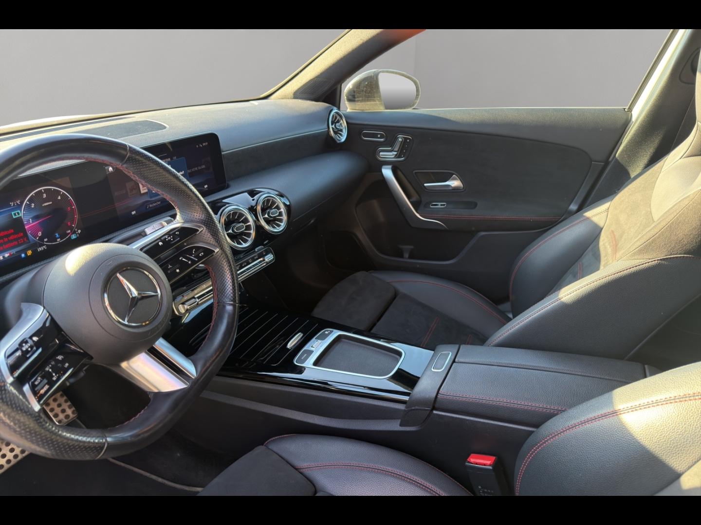 Image MERCEDES-BENZ Classe A 200 d 150ch AMG Line 8G-DCT