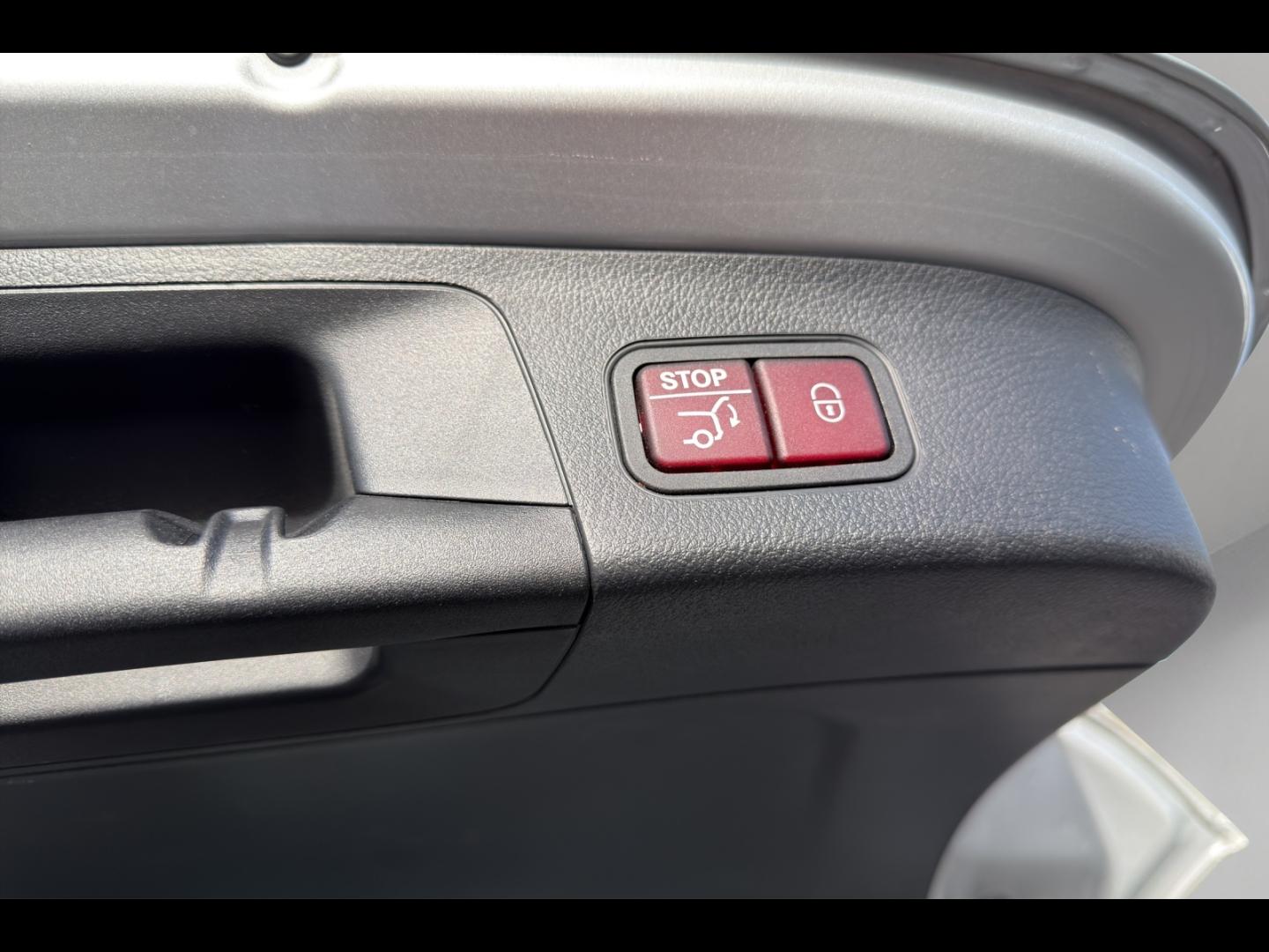 Image MERCEDES-BENZ GLA 200 d 150ch Progressive Line 8G-DCT