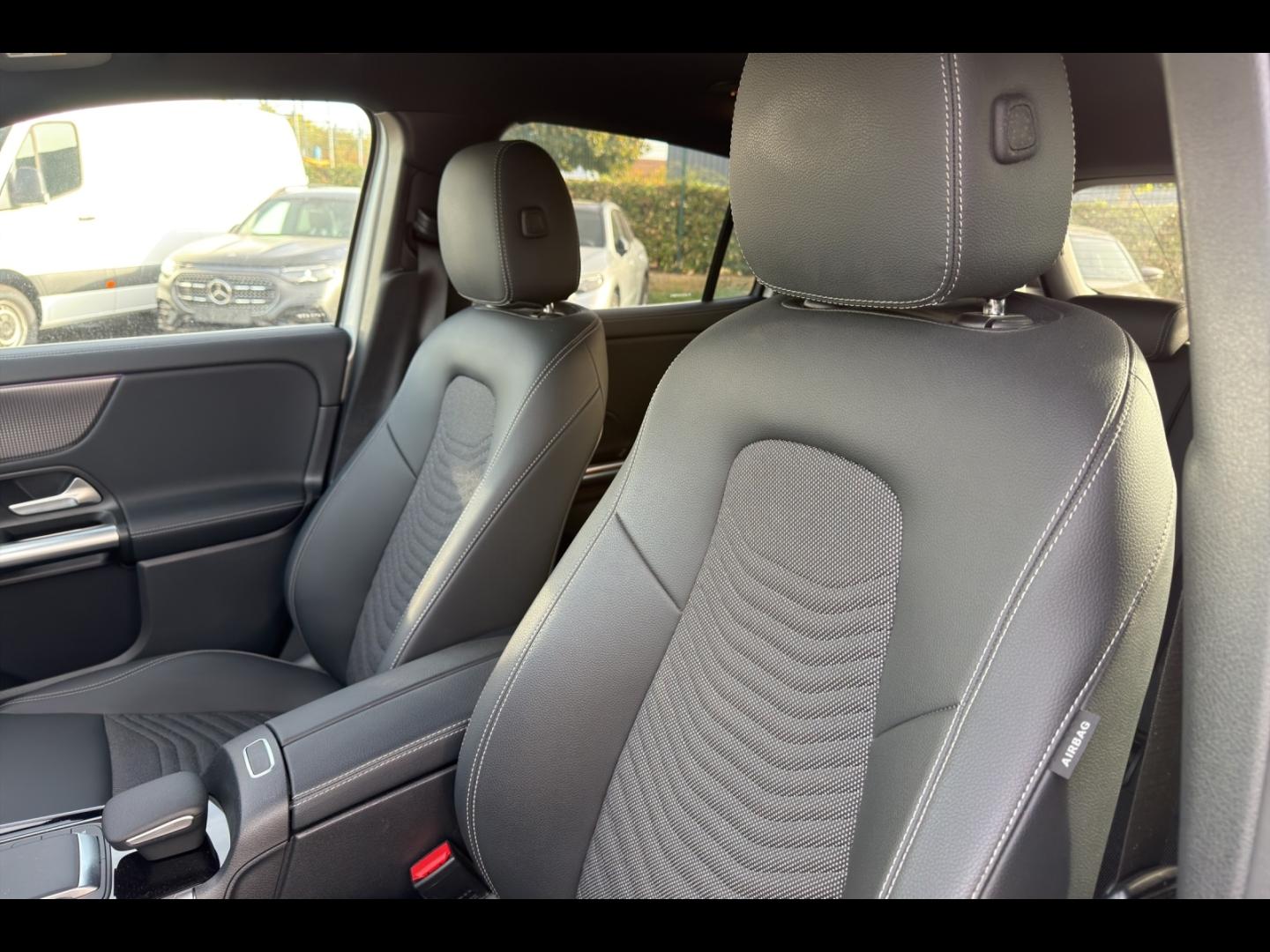 Image MERCEDES-BENZ GLA 200 d 150ch Progressive Line 8G-DCT