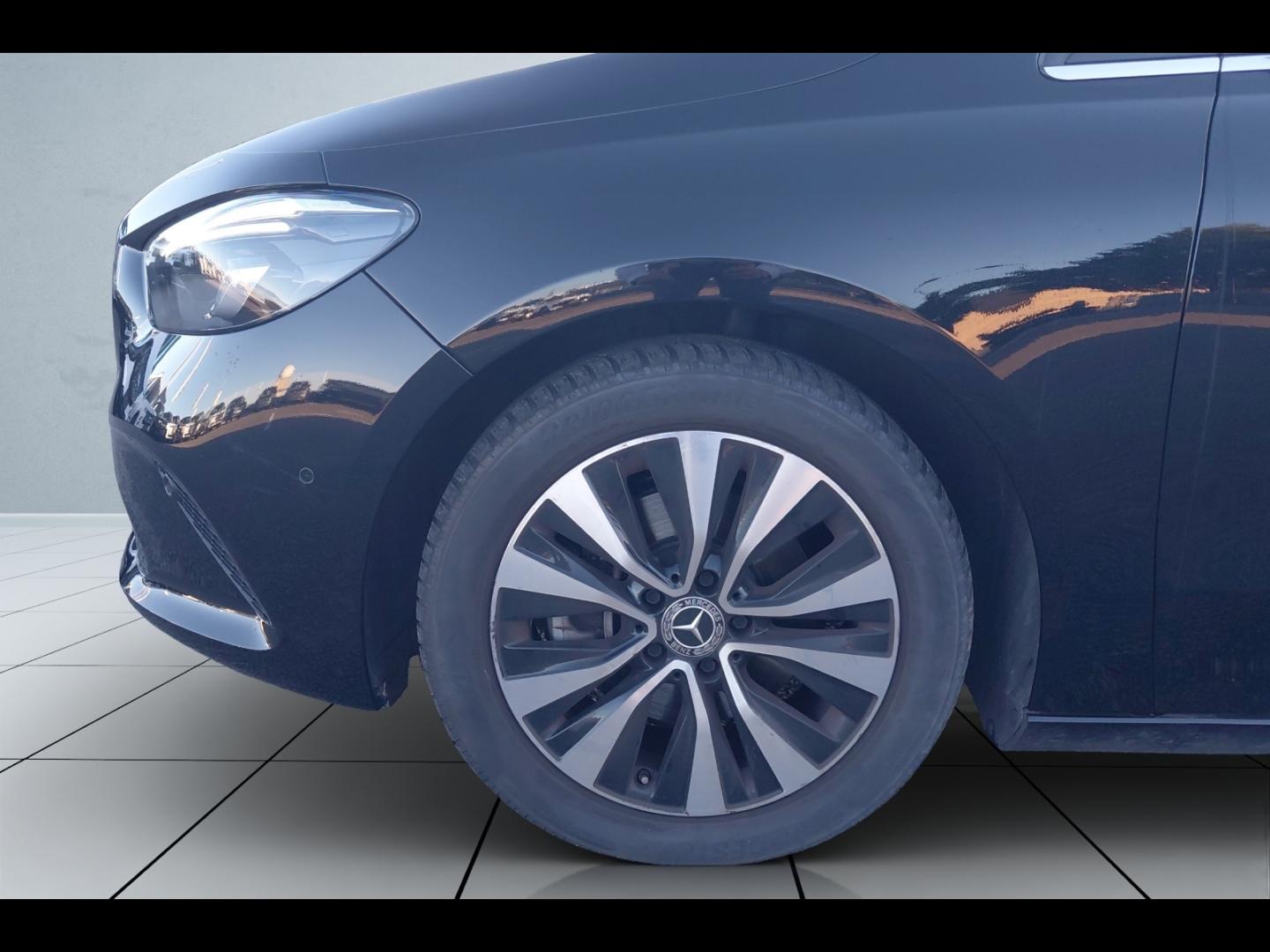 Image MERCEDES-BENZ Classe B 180d 2.0 116ch Style Line Edition 8G-DCT