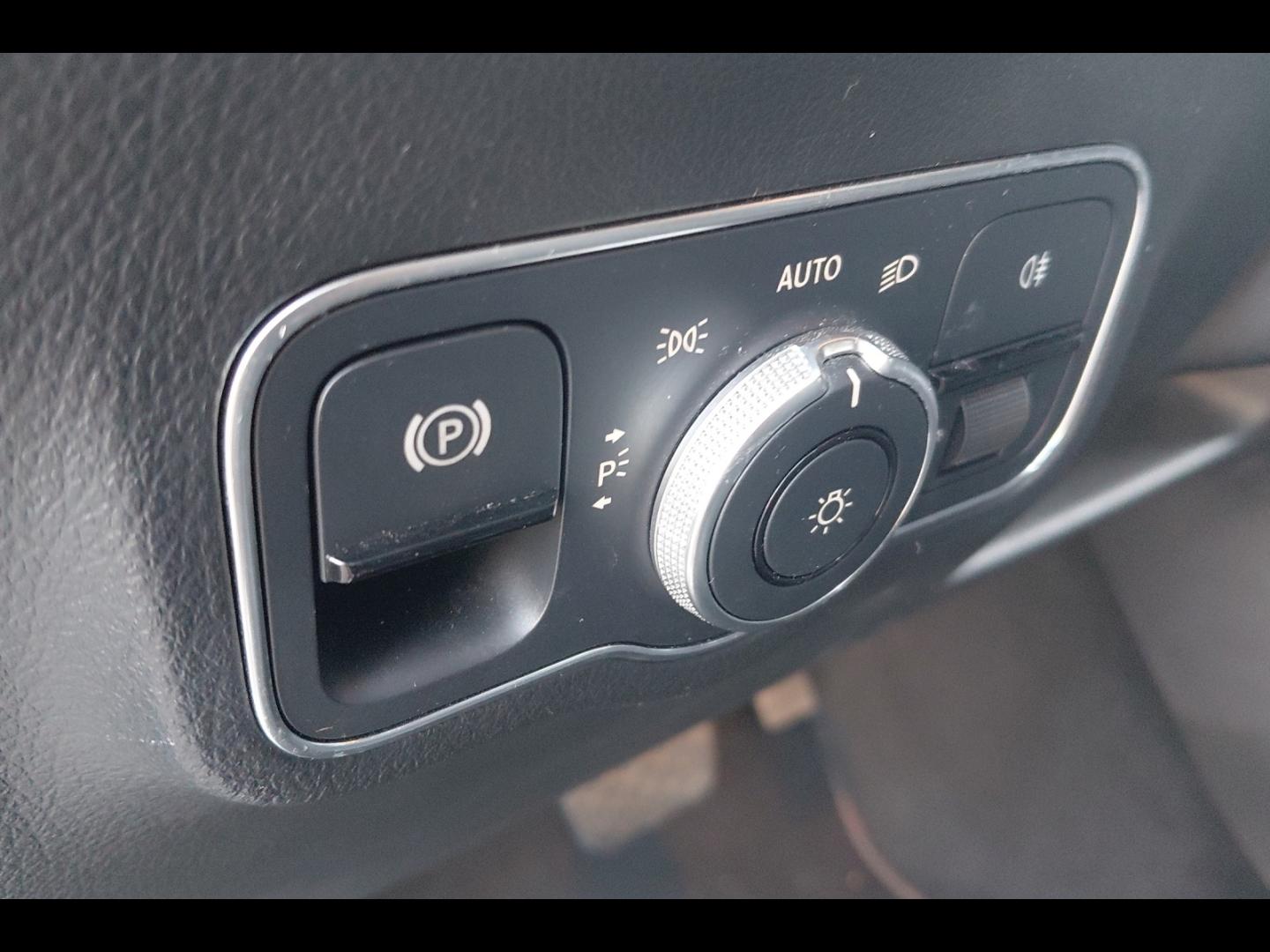 Image MERCEDES-BENZ Classe B 180d 2.0 116ch Style Line Edition 8G-DCT