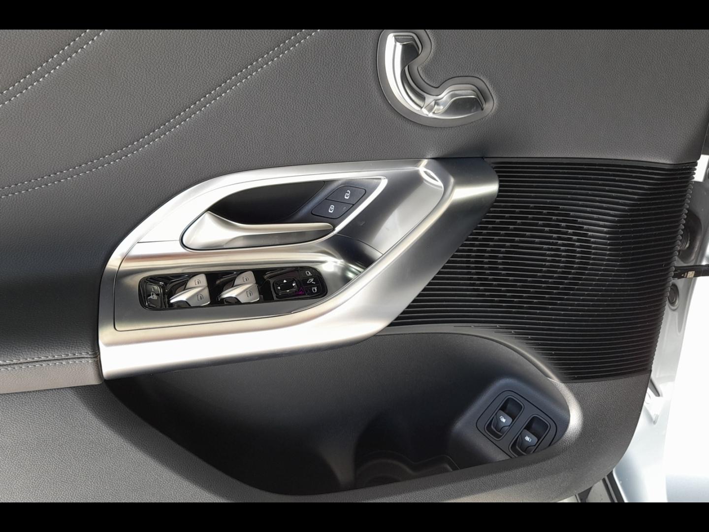 Image MERCEDES-BENZ GLC 400 EQ 489ch AMG Line 4Matic