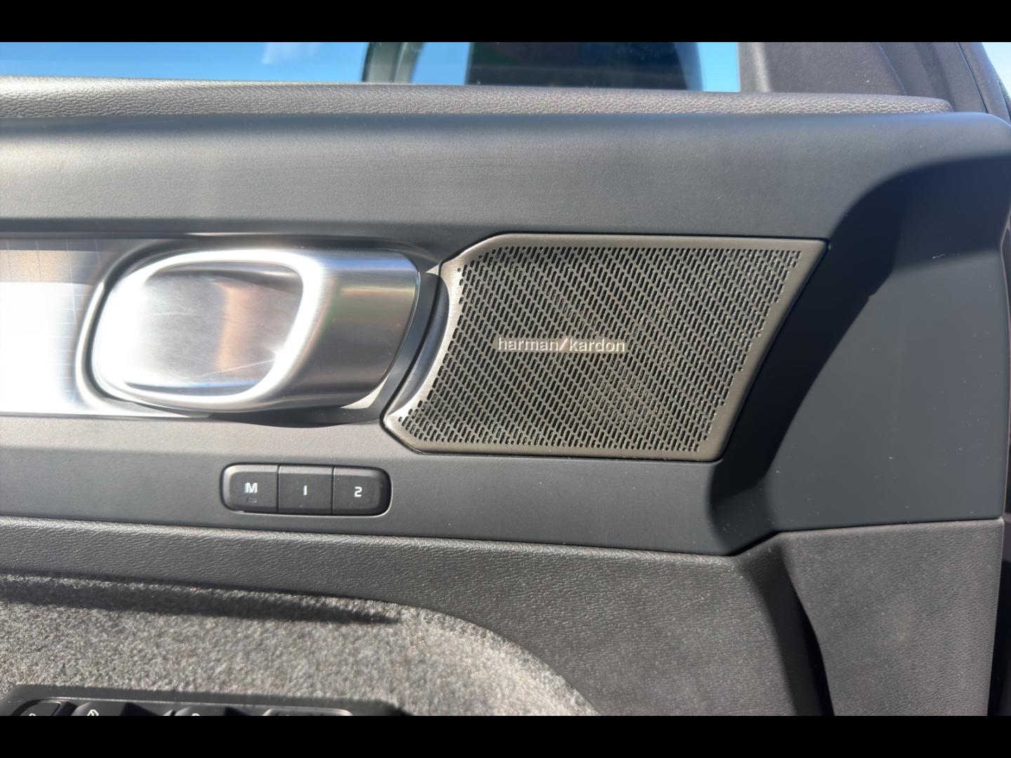 Image VOLVO XC40 B3 163ch Plus DCT 7