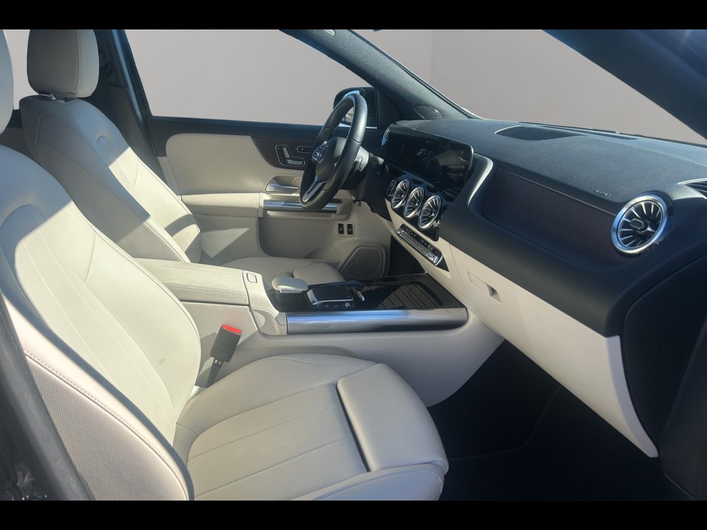 Image MERCEDES-BENZ GLA 250 e 160+102ch Progressive Line 8G-DCT