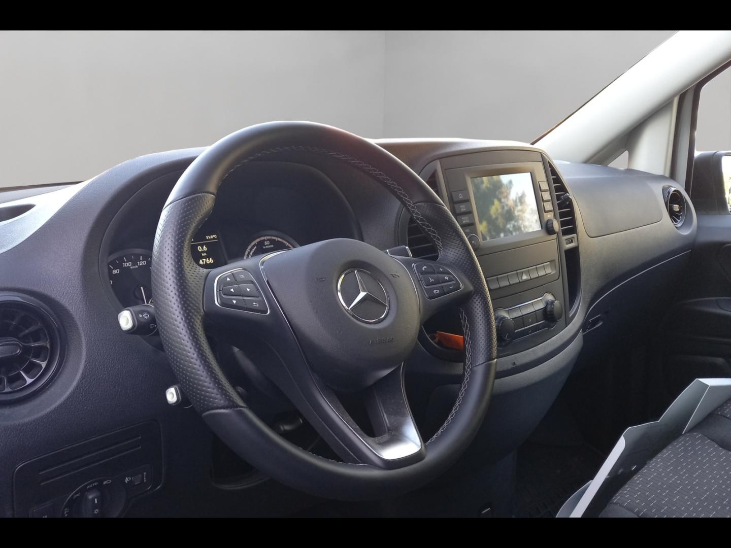 Image MERCEDES-BENZ Vito Fg eVito 112 116ch Long batterie 60 kWh