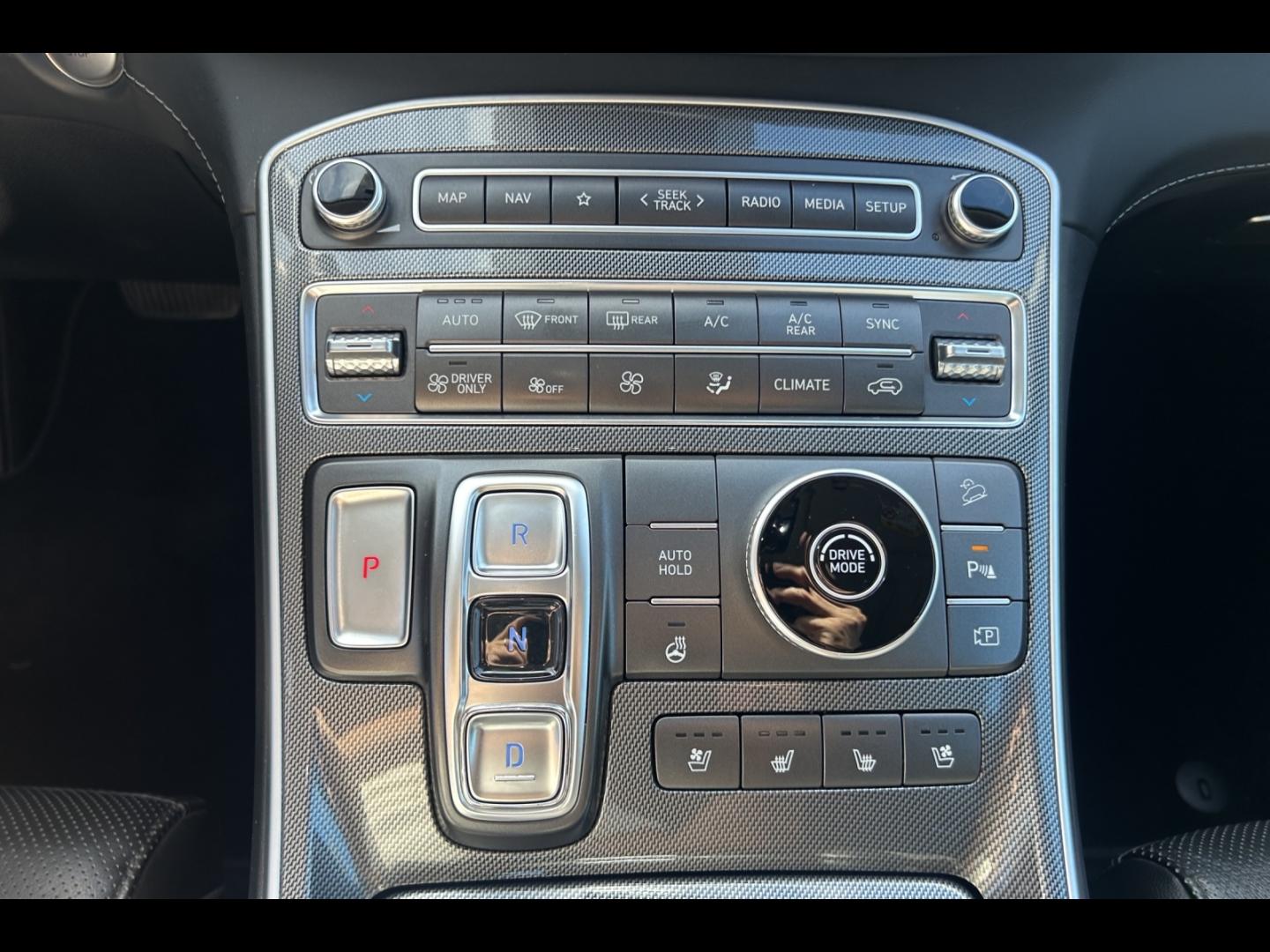 Image HYUNDAI Santa Fe 1.6 T-GDI 230ch Hybrid Executive BVA6