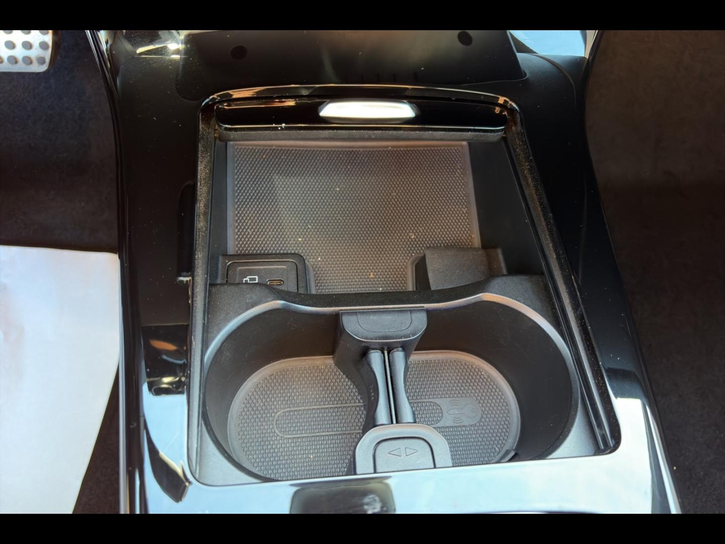 Image MERCEDES-BENZ CLA 180 d 116ch AMG Line 8G-DCT