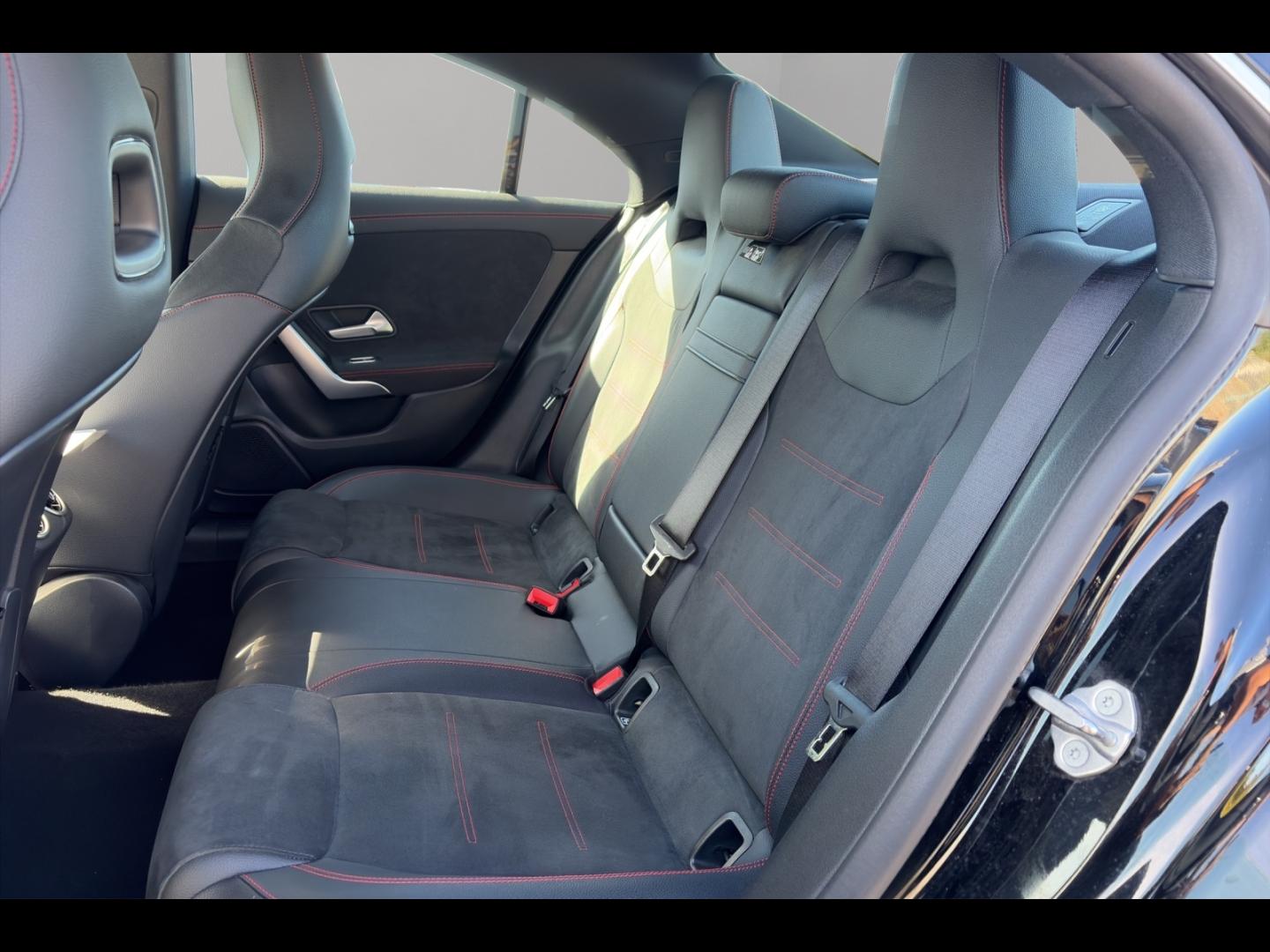 Image MERCEDES-BENZ CLA 180 d 116ch AMG Line 8G-DCT