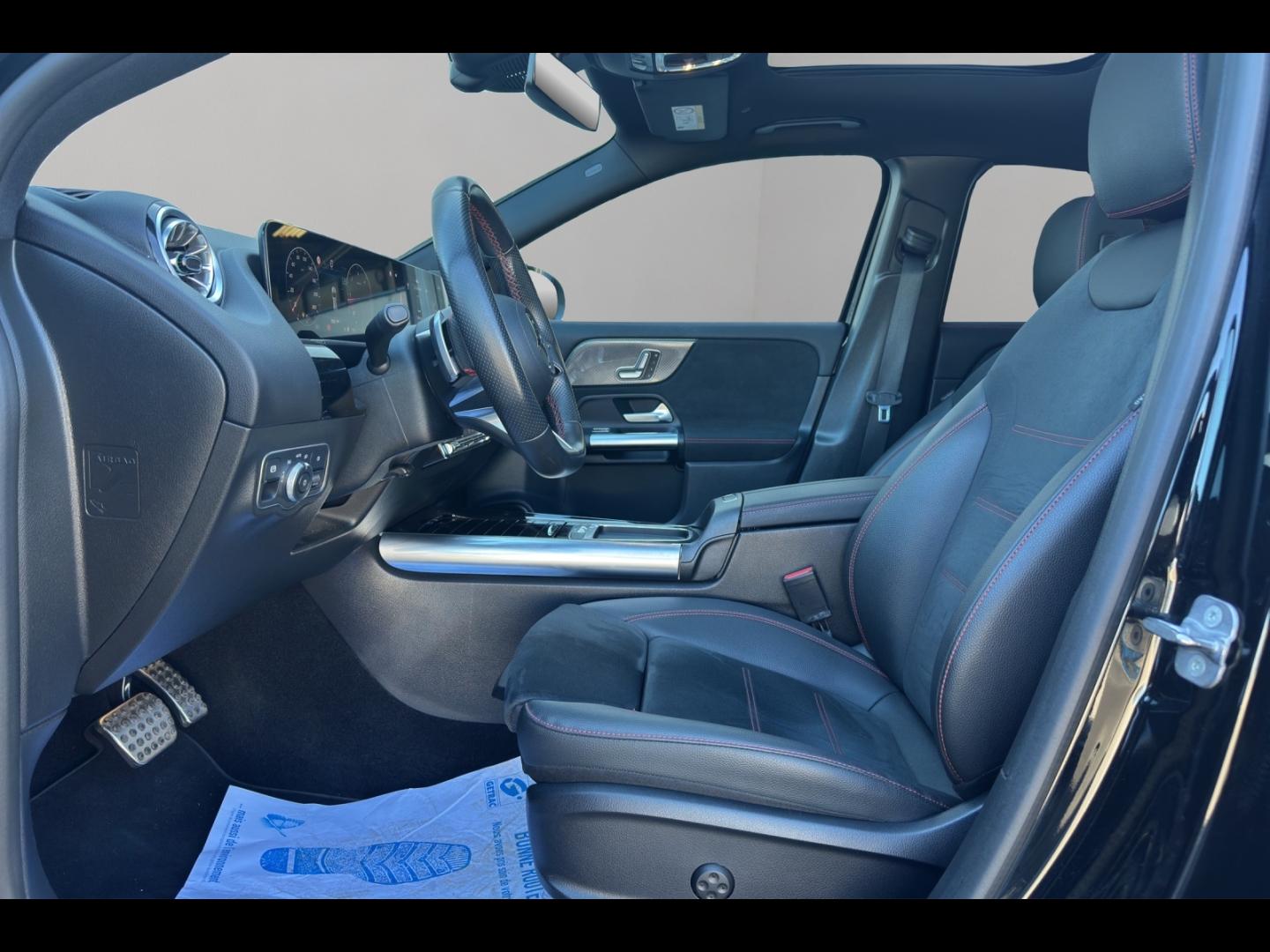 Image MERCEDES-BENZ GLA 200 d 150ch AMG Line 8G-DCT