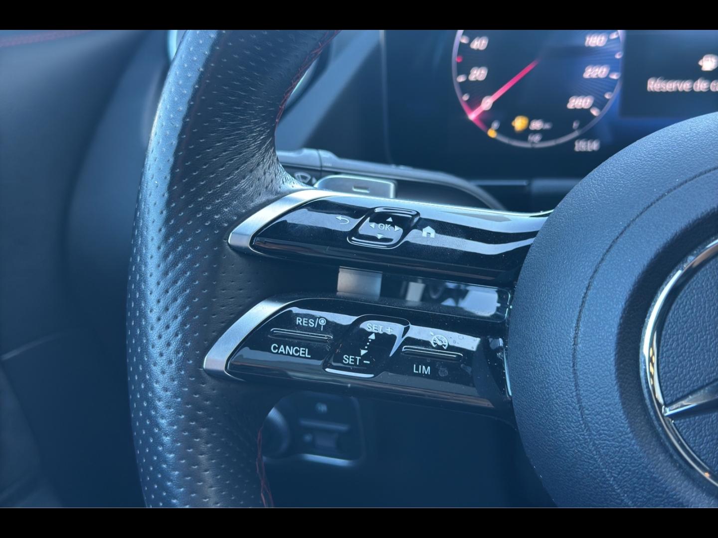 Image MERCEDES-BENZ GLA 200 d 150ch AMG Line 8G-DCT