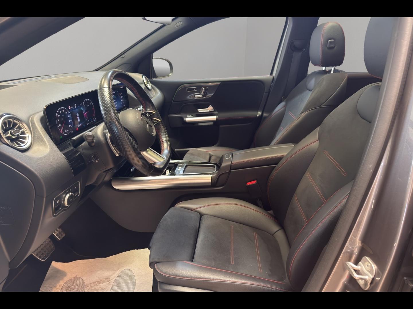 Image MERCEDES-BENZ Classe B 200d 150ch AMG Line 8G-DCT