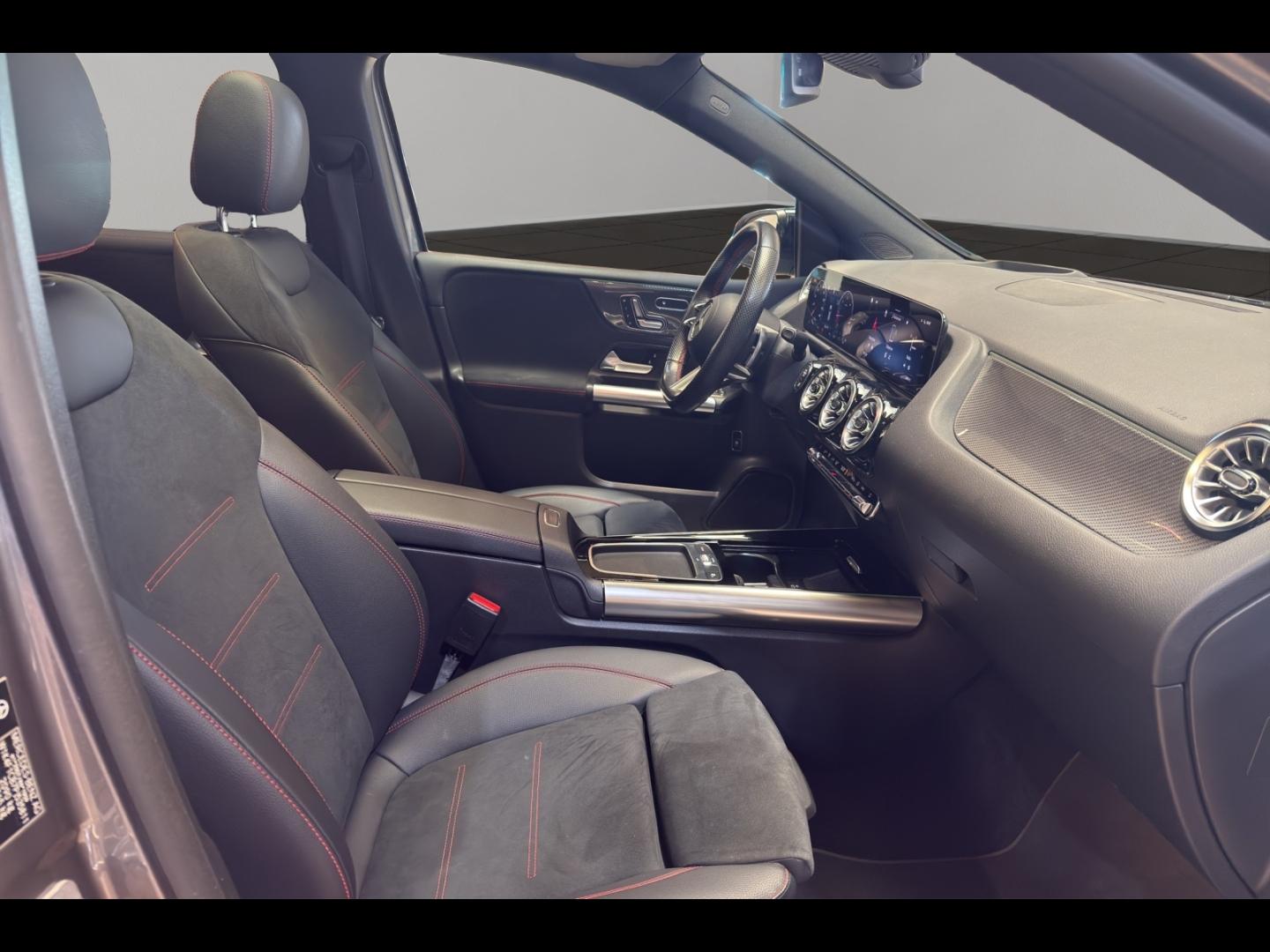 Image MERCEDES-BENZ Classe B 200d 150ch AMG Line 8G-DCT