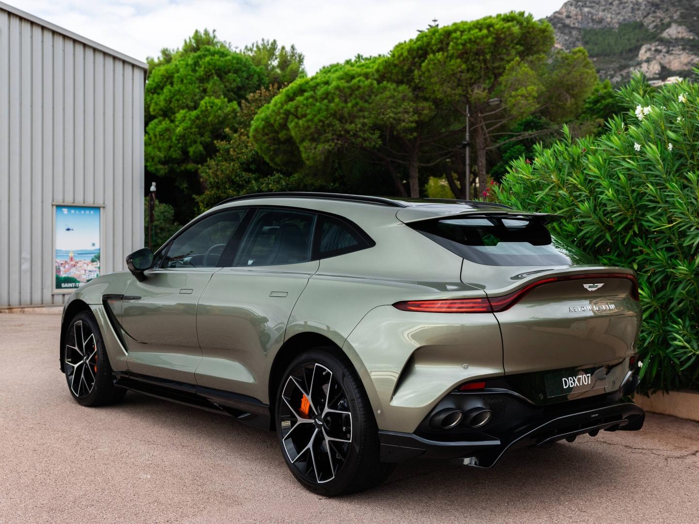 Image ASTON MARTIN DBX 4.0 V8 biturbo 707ch BVA9