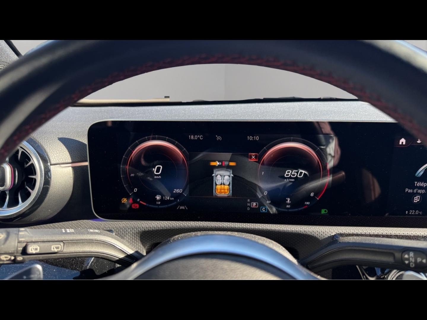 Image MERCEDES-BENZ Classe A 180 d 116ch AMG Line 7G-DCT