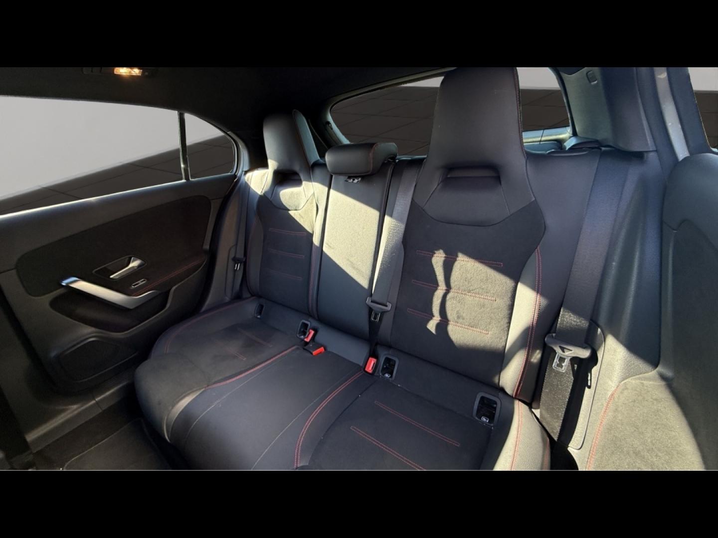 Image MERCEDES-BENZ Classe A 180 d 116ch AMG Line 7G-DCT