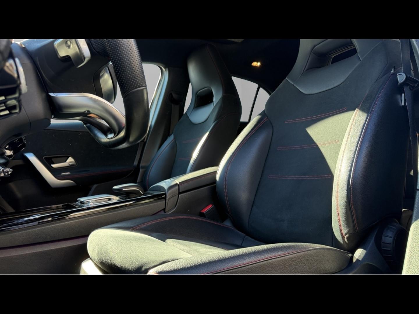 Image MERCEDES-BENZ Classe A 180 d 116ch AMG Line 7G-DCT