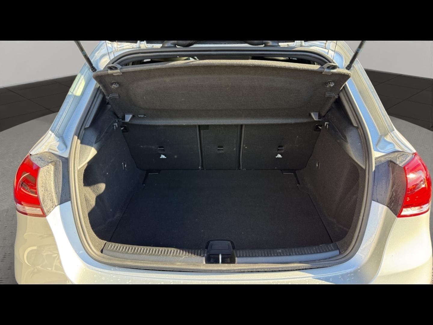 Image MERCEDES-BENZ Classe A 180 d 116ch AMG Line 7G-DCT