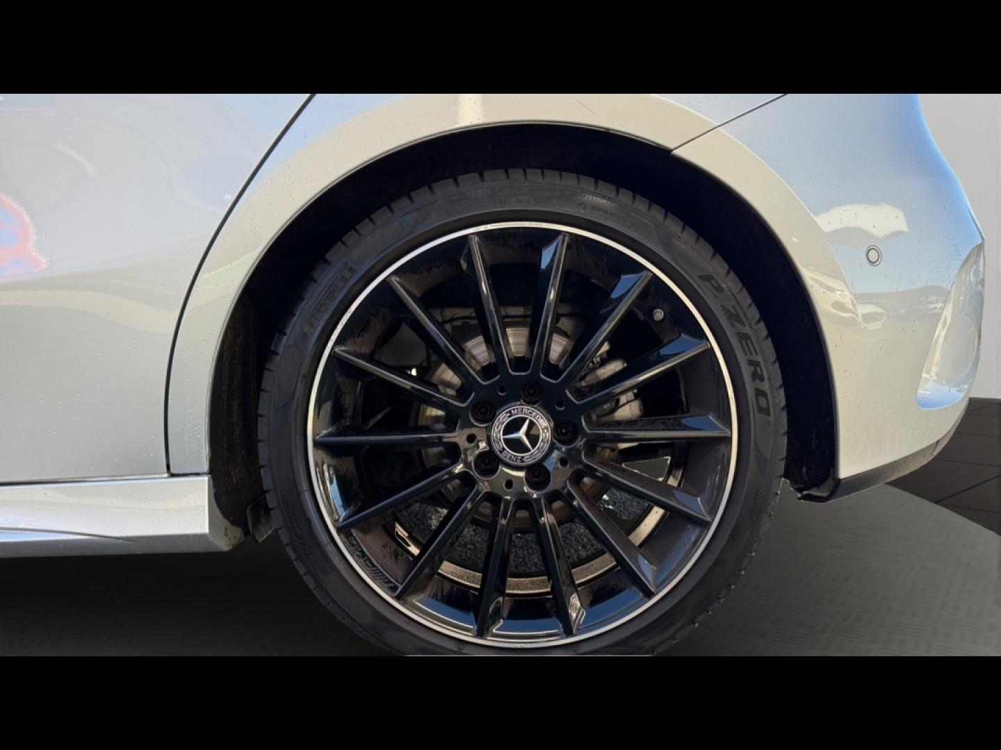 Image MERCEDES-BENZ Classe A 180 d 116ch AMG Line 7G-DCT