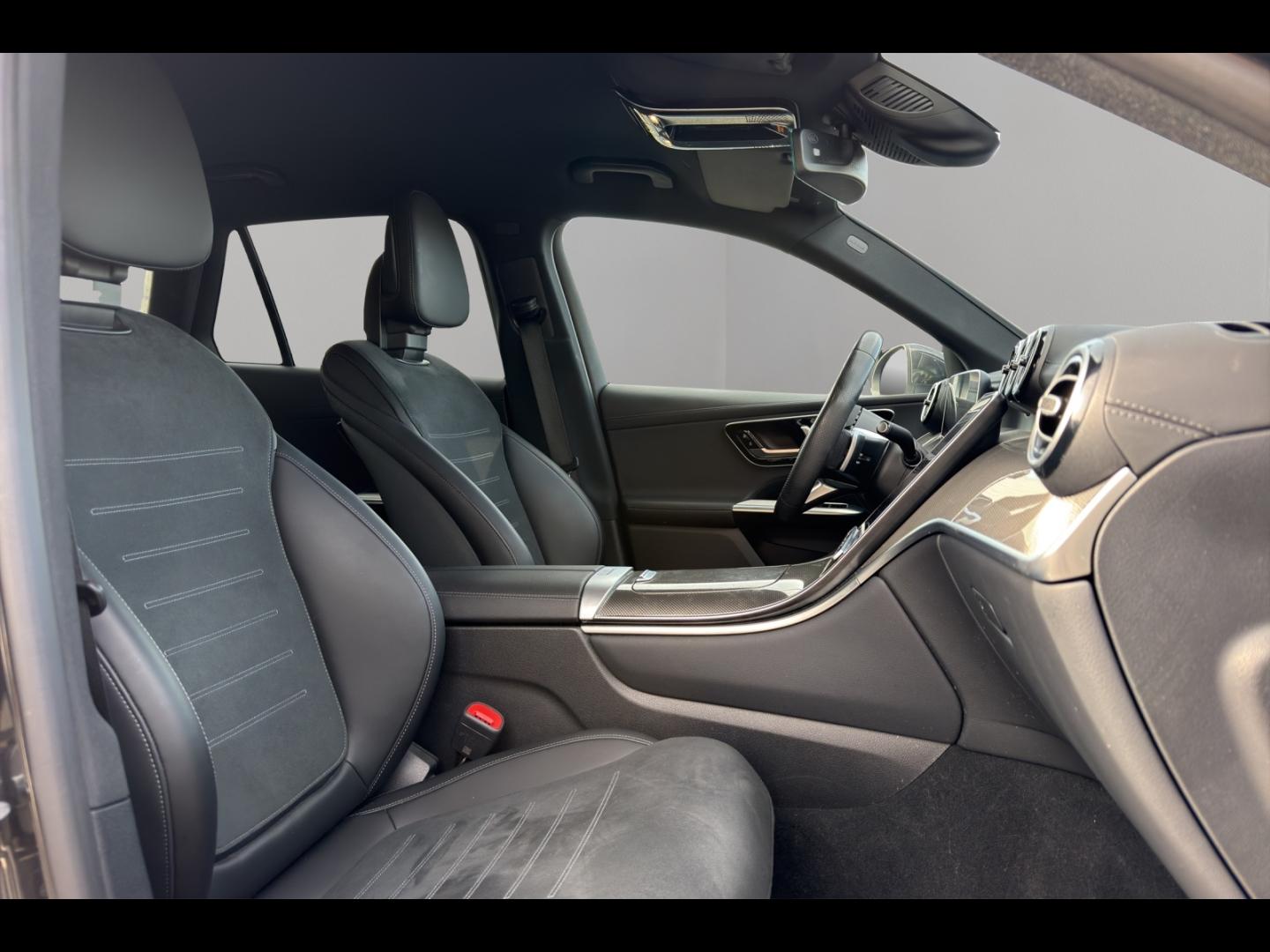 Image MERCEDES-BENZ GLC 220 d 197ch AMG Line 4Matic 9G-Tronic