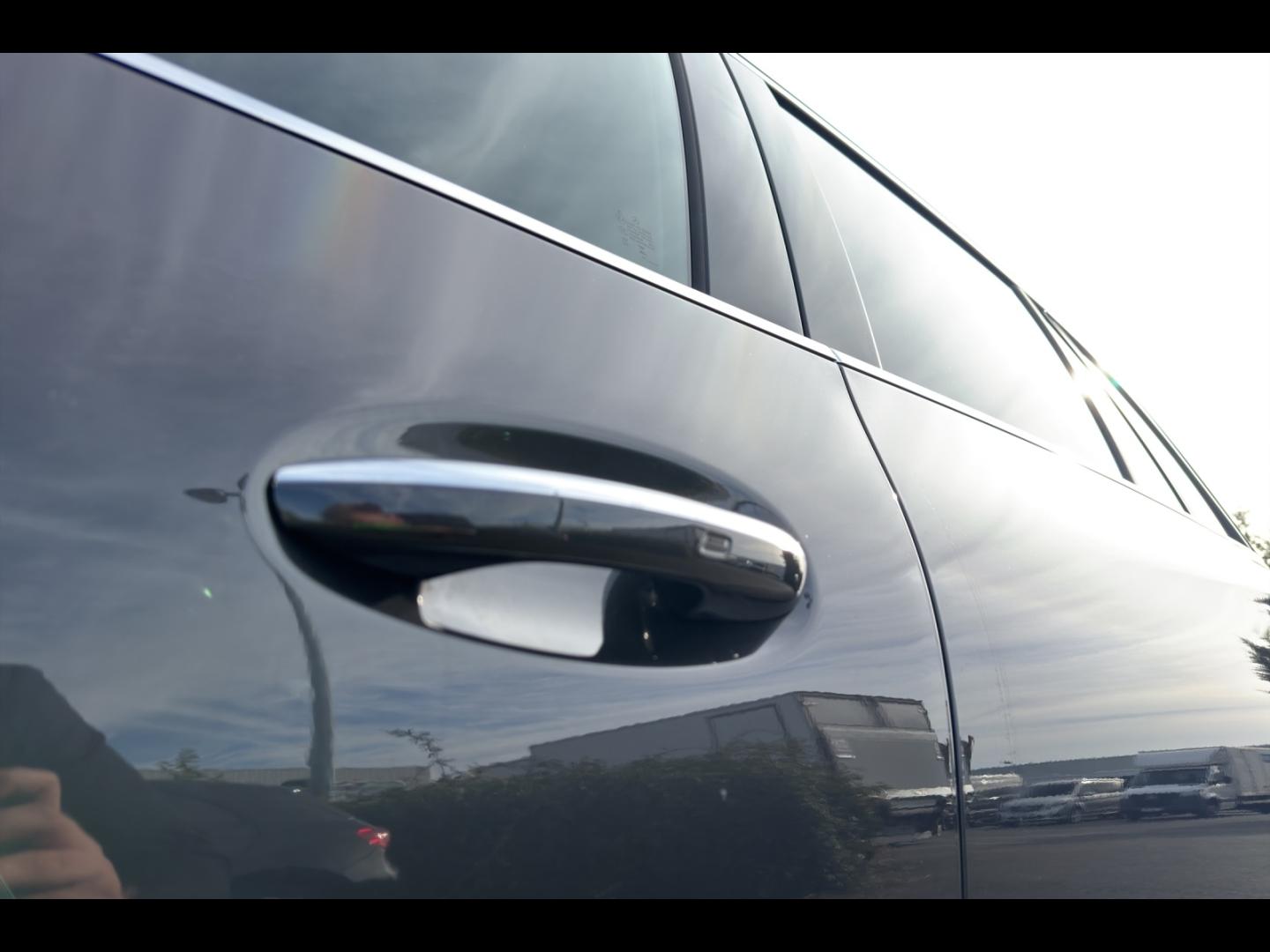Image MERCEDES-BENZ GLC 220 d 197ch AMG Line 4Matic 9G-Tronic