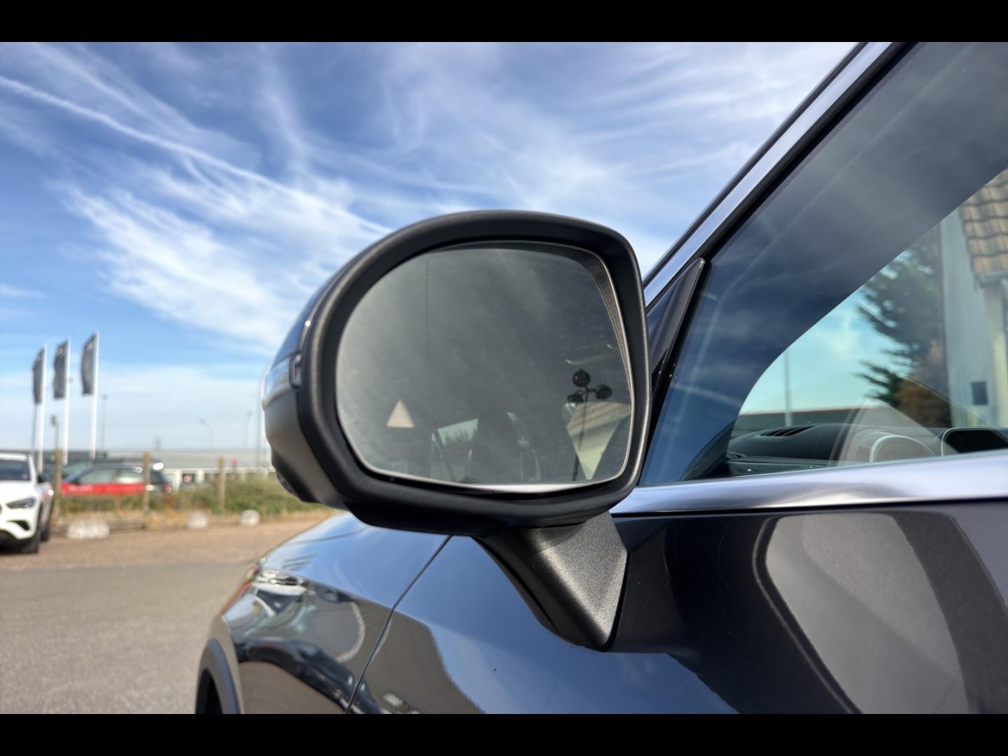 Image MERCEDES-BENZ GLC 220 d 197ch AMG Line 4Matic 9G-Tronic